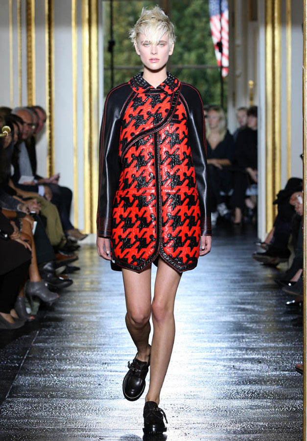 Balenciaga Spring/Summer 2011 Paris Fashion Week