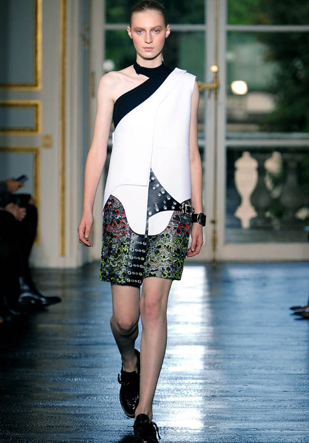 Balenciaga Spring/Summer 2011 Paris Fashion Week