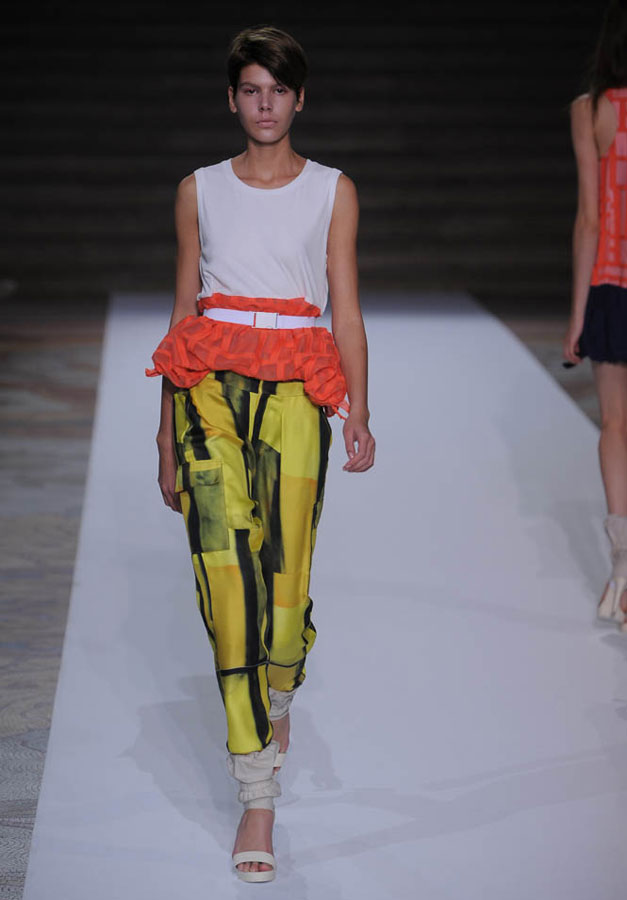 Commun Spring/Summer 2011 Paris Fashion Week