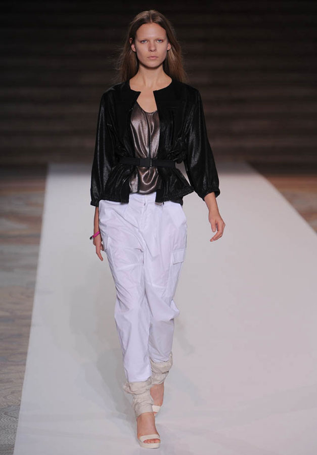 Commun Spring/Summer 2011 Paris Fashion Week