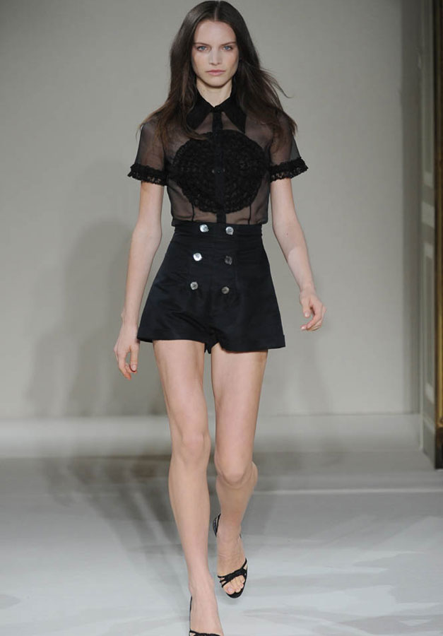 Collette Dinnigan Spring/Summer 2011 Paris Fashion Week