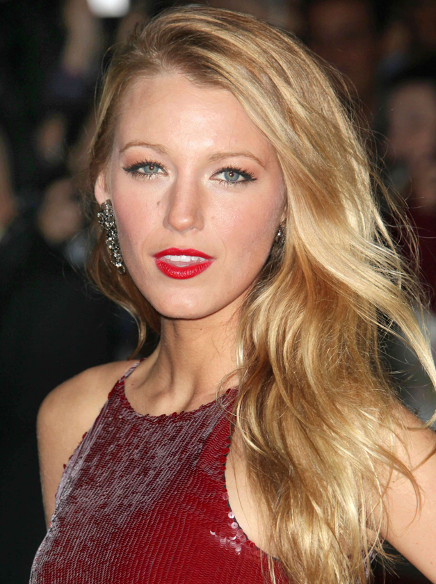 Blake Lively - Stars love red lips - Celebrities in red lipstick, wearing, A-list, beauty, hair & beauty, gallery, see, pics, make-up, tips, ideas, inspiration, trend, Marie Claire