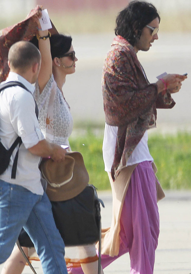 Russell Brand and Katy Perry - Russell Brand and Katy Perry Wedding - Katy Perry Wedding - Katy Perry Wedding Pictures - Katy Perry - Russell Brand - Celebrity - Marie Claire