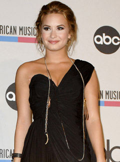 Demi Lovato - Demi Lovato enters rehab clinic - Joe Jonas - The Jonas Brothers - Celebrity News - Marie Claire