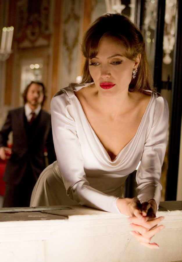 The Tourist - Anglina Jolie Johnny Depp - Celebrity - Marie Claire