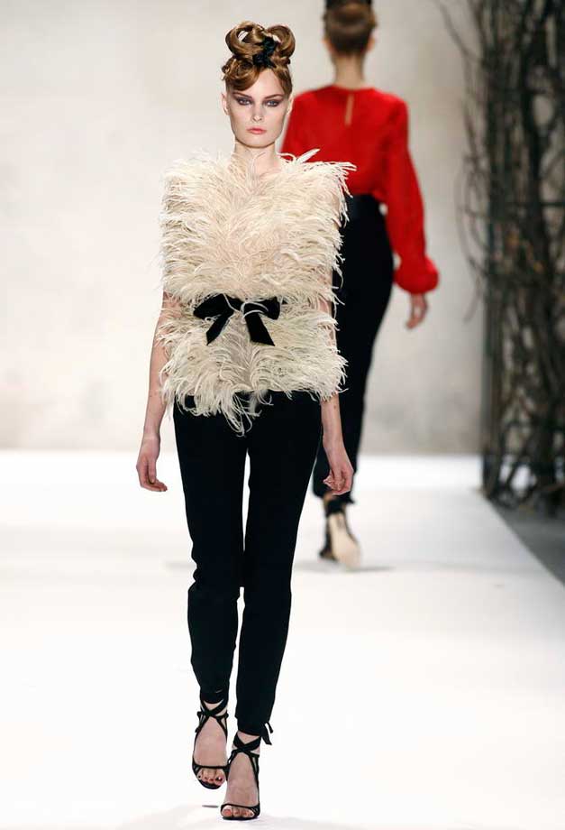 Monique Lhuillier Autumn Winter 2011