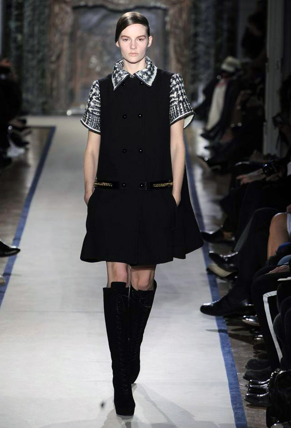 Yves Saint Laurent Autumn Winter 2011 Catwalk Photos