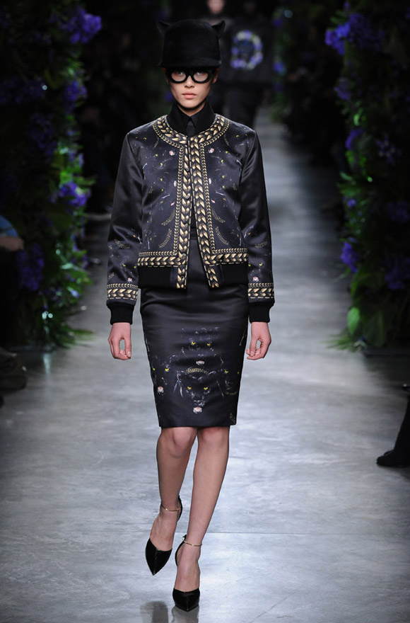 Givenchy Autumn Winter 2011 Catwalk Photos