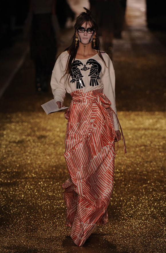 Vivienne Westwood Autumn Winter 2011 Catwalk Photos