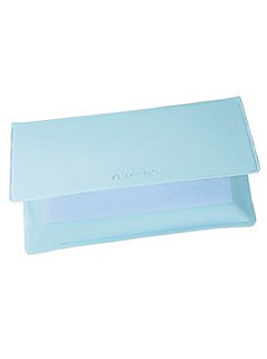 Shiseido Pureness Oil-Control Blotting Paper - Beauty Buy of the Day - Marie Claire - Marie Claire UK
