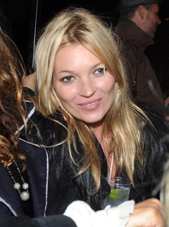 Kate Moss - Kate Moss hits Isle of Wight for star-studded hen do - Kate Moss hen do - Kate Moss Isle of Wight - Isle of Wight - Festival - Jamie Hince - Wedding - Marie Claire - Marie Claire UK