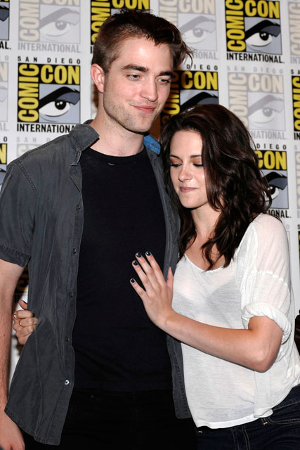Kristen Stewart and Robert Pattinson at Comic-Con 2011