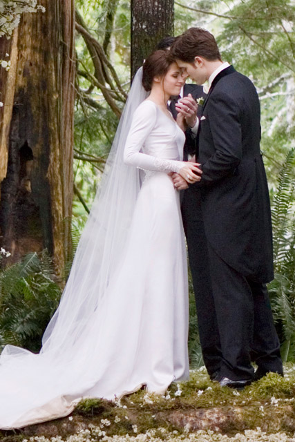 Robert Pattinson & Kristen Stewart - Robert Pattinson - Kristen Stewart - Bella Swan - Kristen Stewart Breaking Dawn Wedding Dress - Marie Claire - Marie Claire UK