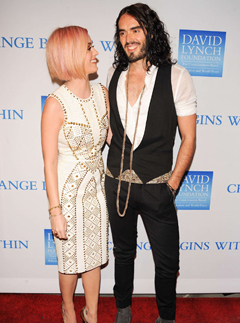 Katy Perry and Russell Brand, Katy Perry, Russell Brand, Katy Perry and Russell Brand relationship, Katy Perry and Russell Brand wedding, Katy Perry and Russell Brand divorce, Katy Perry and Russell Brand split, Katy Perry new hair, Katy Perry pink hair 