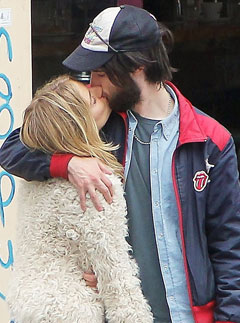 Sienna Miller and Tom Sturridge pregnant and engaged? - Marie Claire - Marie Claire UK