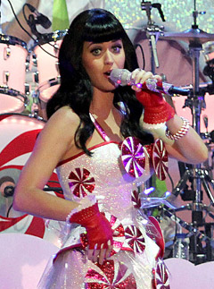 Katy Perry - Katy Perry makes stage debut after Russell Brand split - Russell Brand - Marie Claire - Marie Claire UK
