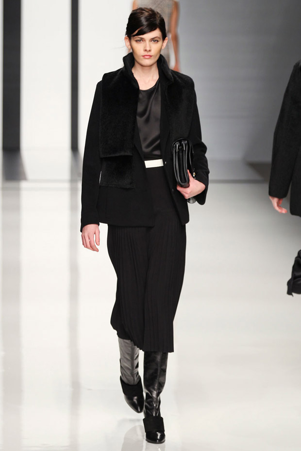 Daks Autumn Winter 2012 Catwalk Show