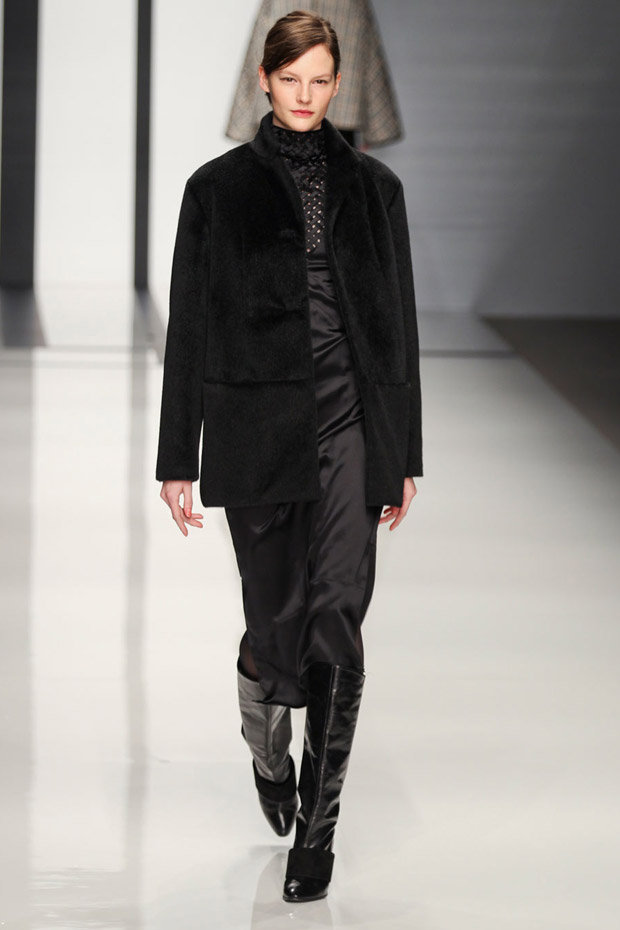 Daks Autumn Winter 2012 Catwalk Show