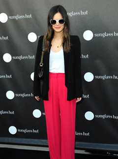 Rachel Bilson, Rachel Bilson style, Rachel Bilson actress, fashion, style celebrity style, celebrity fashion, celebrity style gone wrong, badly dressed celebrities, celebrity 