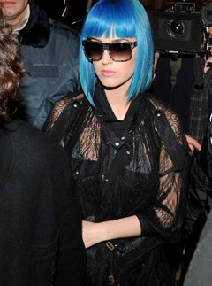Katy Perry, Katy Perry disses Beyonce, Beyonce, Katy Perry Rihanna duet, Rihanna, Katy Perry and Rihanna friends, Baptiste Giabiconi, Katy Perry Russell Brand, Katy Perry boyfriend, Russell Brand, Beyonce Victoria Beckham, Victoria Beckham dress, Rihanna