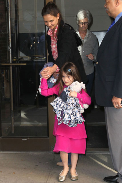 Katie Holmes and Suri Cruise - Celebrity Photos - Marie Claire - Marie Claire UK