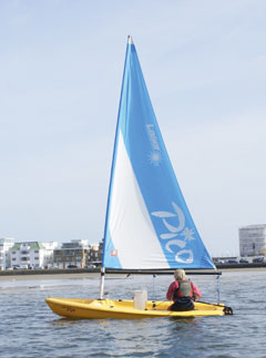 Tracey tries sailing