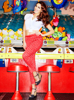 Kelly Brook for New Look Collection