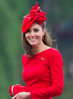 Kate Middleton wears Alexander McQueen to Diamond Jubilee Pageant 