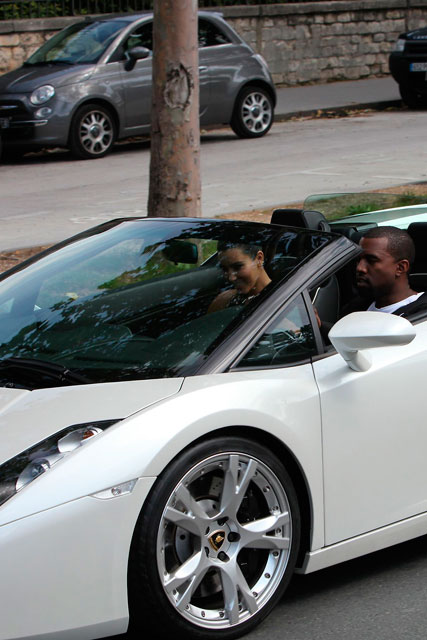 Kim Kardashian and Kanye West Garticle