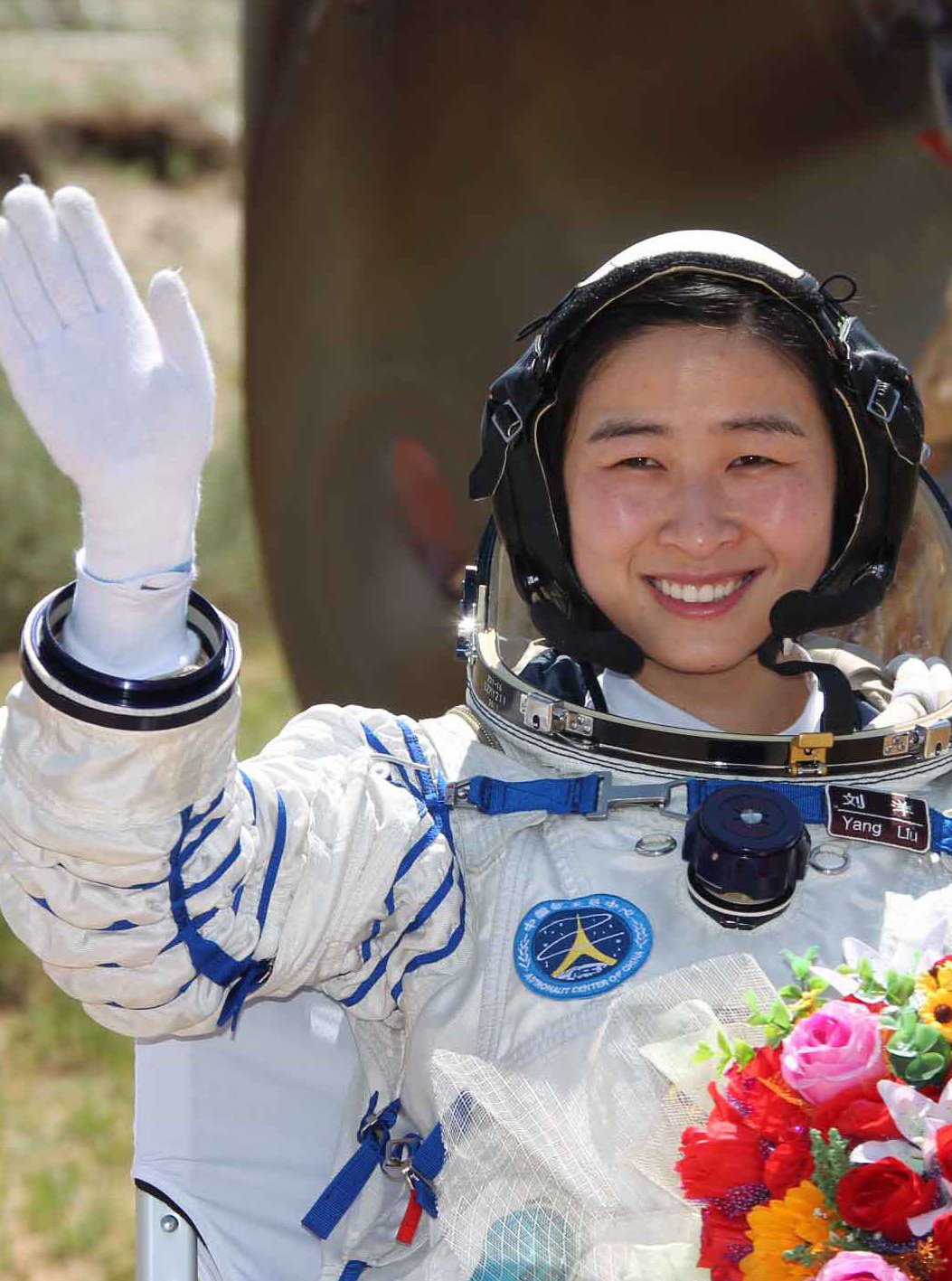 chinese first female astronaut
