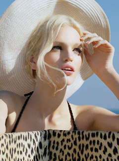 Dior Addict model Daphne Groeneveld