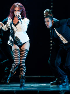 Cheryl Cole dating Tre Holloway?