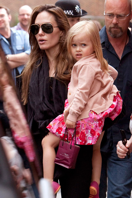 Angelina Jolies Daughter Vivienne Paid 3 000 A Week For Maleficent