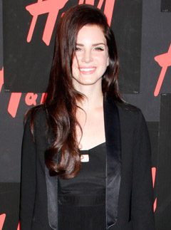 H&M hosts private concert with Lana Del Rey in New York