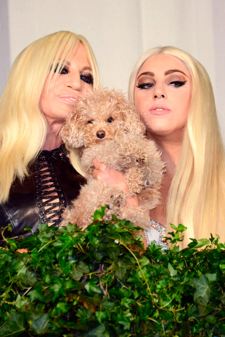 Donatella-Versace-and-Lady-Gaga-garticle-4.jpg