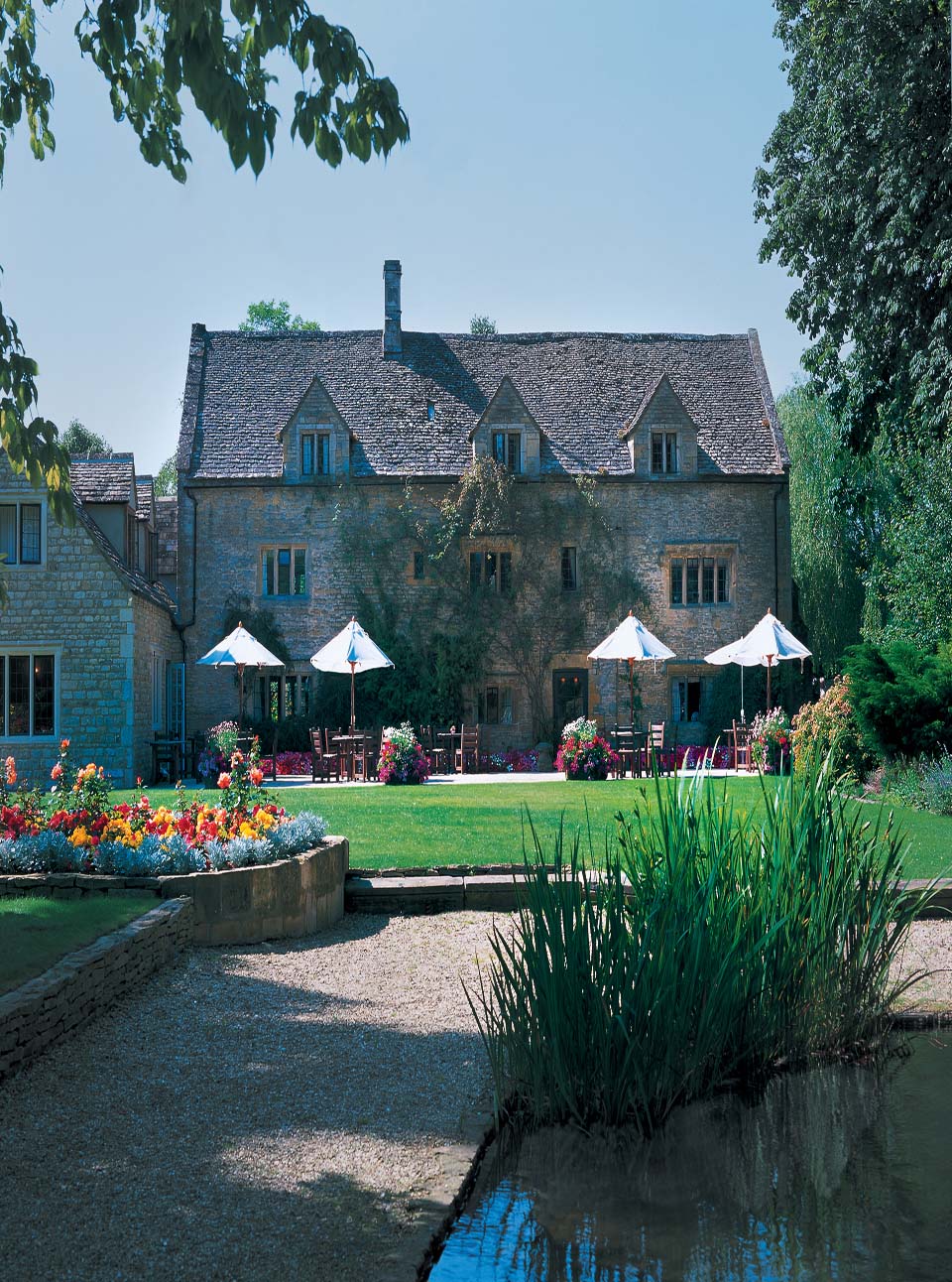 SLAUGHTERS INN, COSTWOLDS