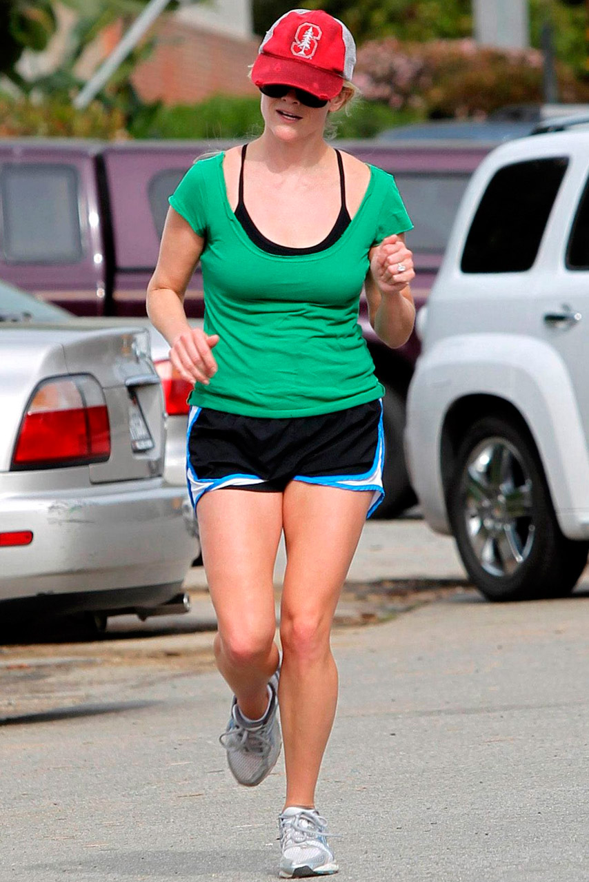 Reese Witherspoon - Celebrity workout secrets