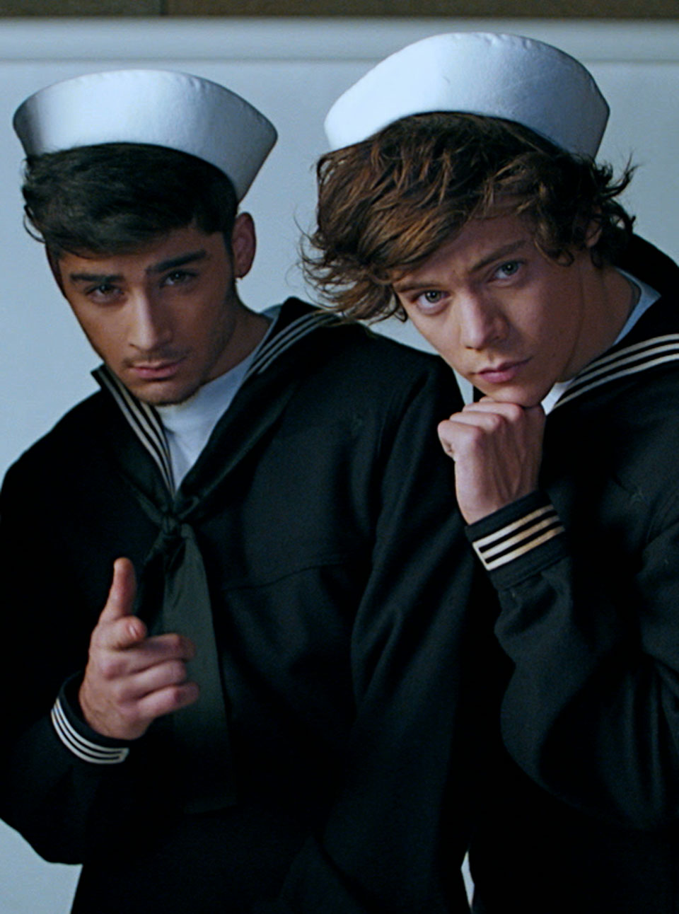One Direction Kiss Me video
