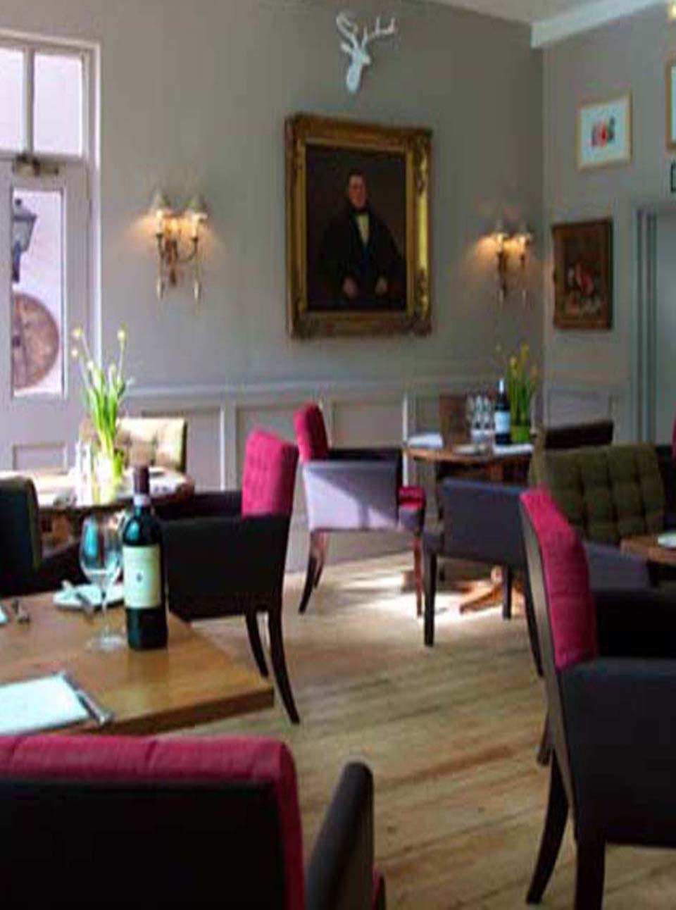 FEATHERS HOTEL