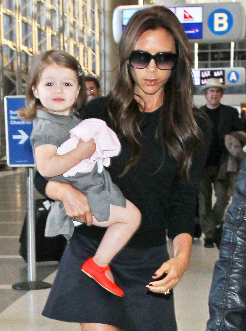 victoria beckham haper beckham