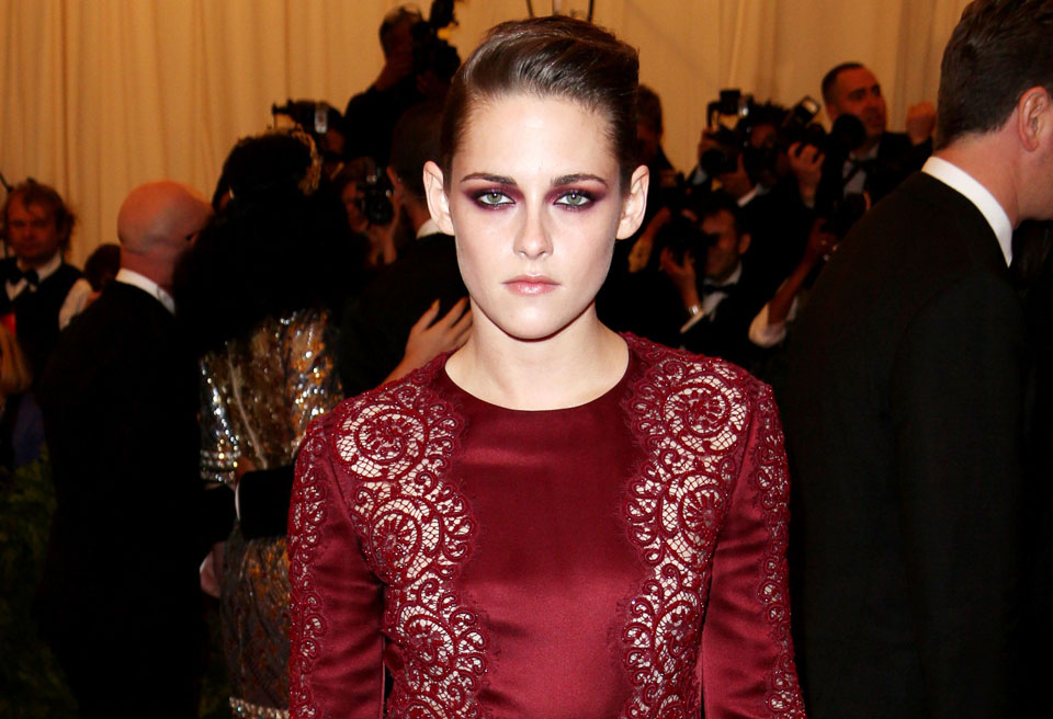 Kristen Stewart Met ball