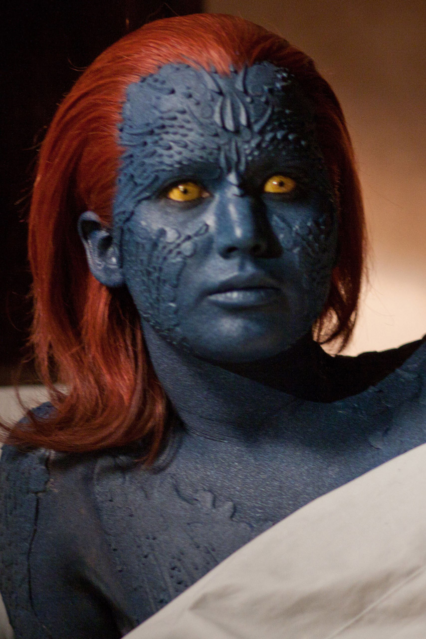 Jennifer Lawrence is painted in blue bodypaint for X-Men Jennifer Lawrence is painted in blue bodypaint for X-Men