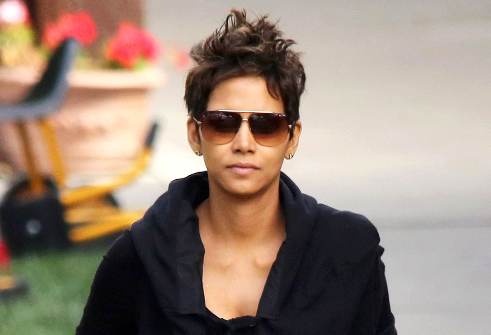 Halle Berry 