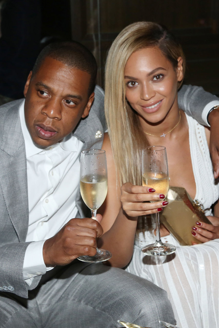 Jay-Z and Beyonce at the 10th anniversary party of the 40/40 club Jay-Z and Beyonce at the 10th anniversary party of the 40/40 club
