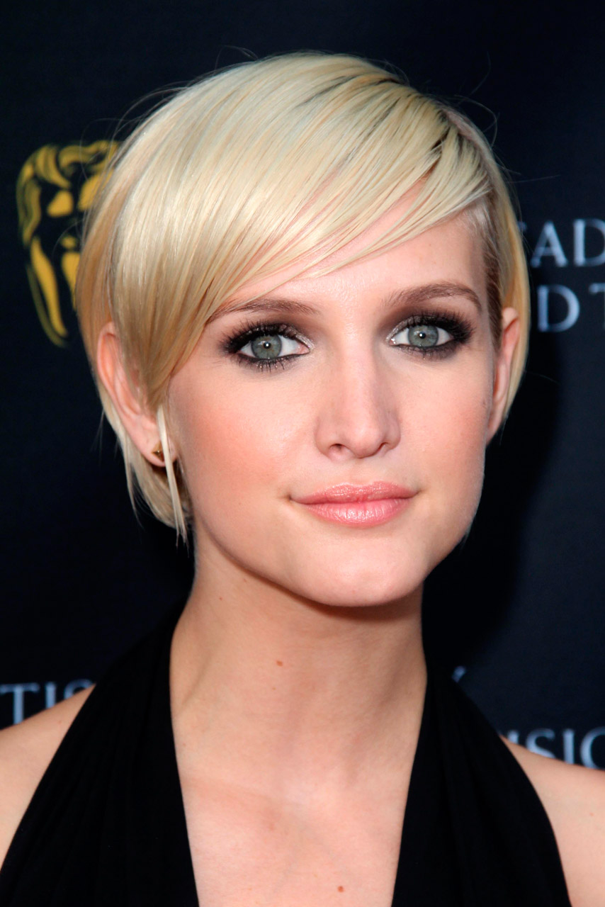 Ashlee Simpson - Short Hairstyles - Short Haircuts - Short Hair Ashlee Simpson - Short Hairstyles - Short Haircuts - Short Hair