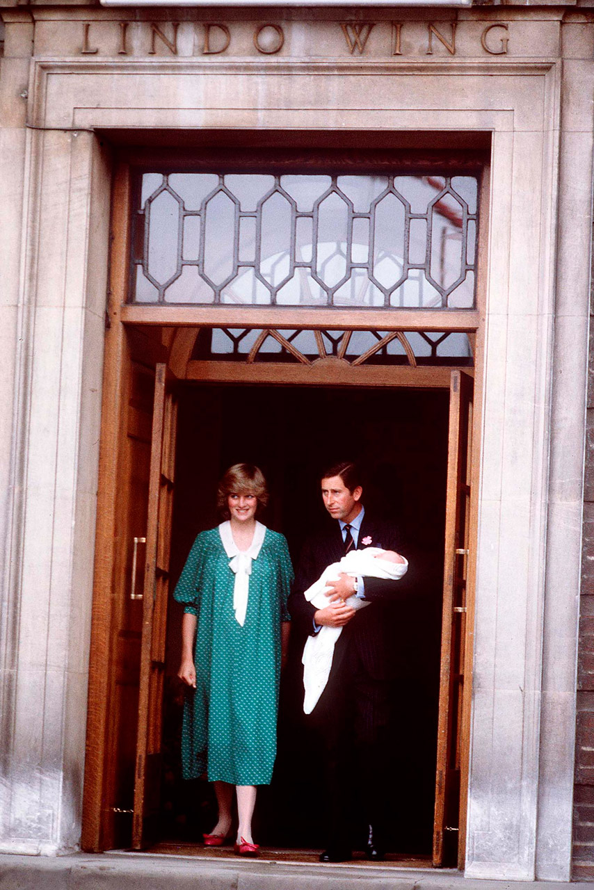 Princess Diana and baby Prince William outside the Lindo Wing