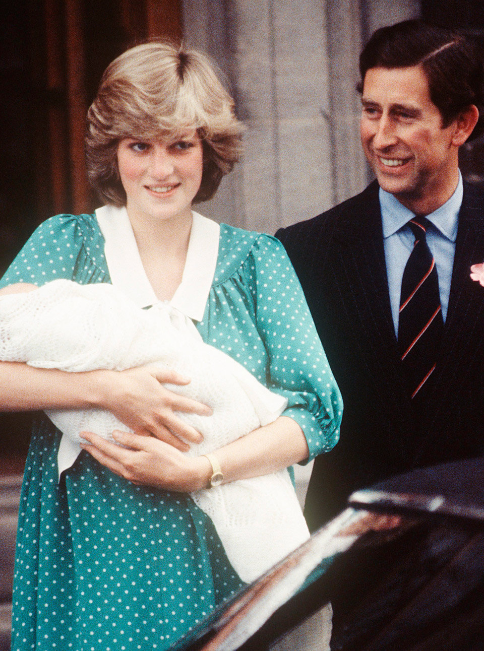 Princess Diana and baby Prince William outside   the Lindo Wing