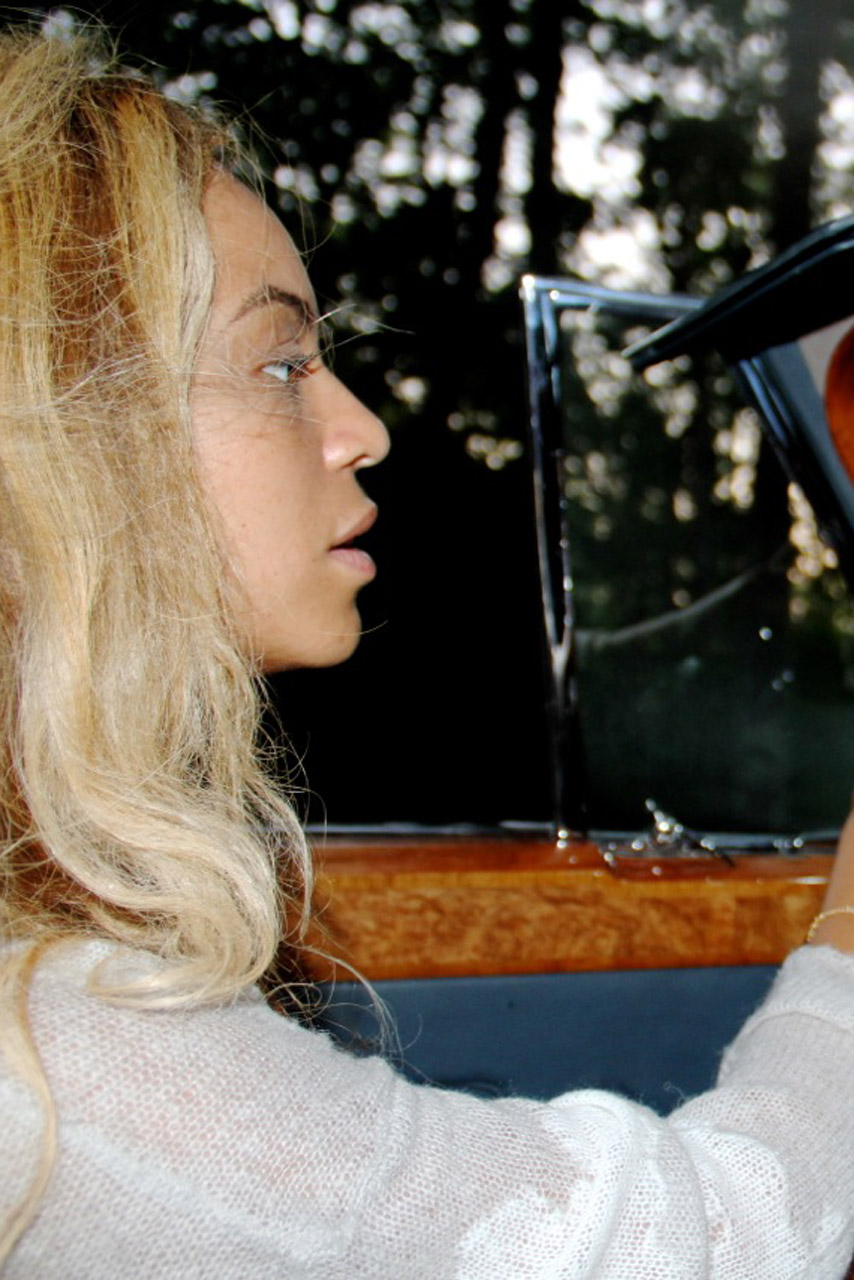 Beyonce "s personal tumblr photo album Beyonce "s personal tumblr photo album
