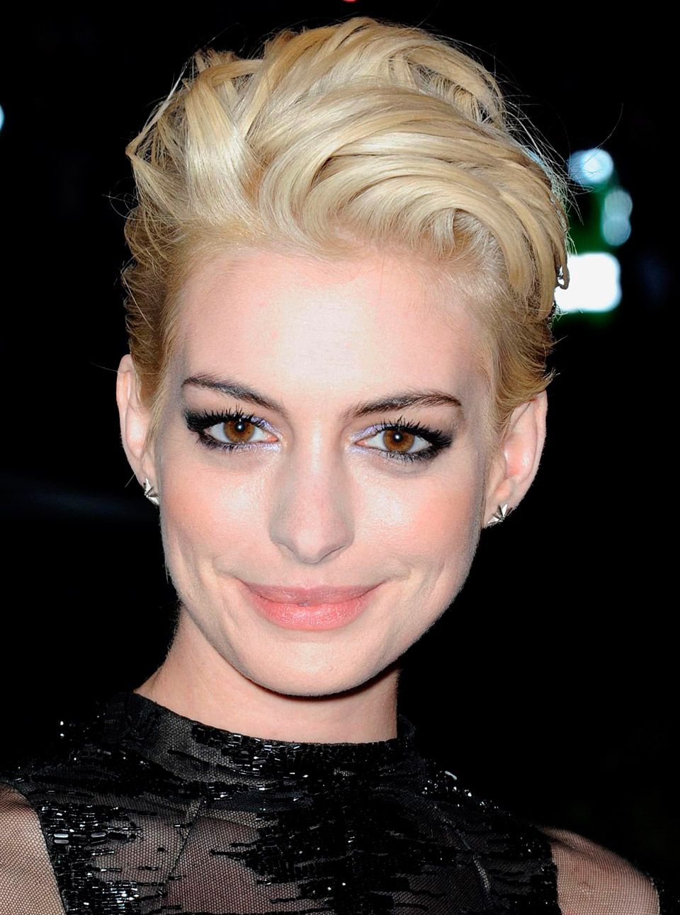 Anne Hathaway - Short Hairstyles 