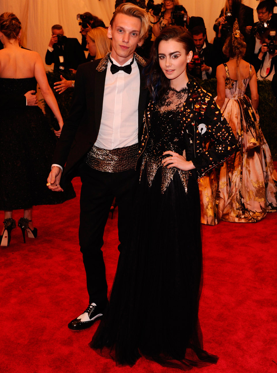 Jamie Campbell Bower and Lily Collins split -   Mortal Instruments: City Of Bones 